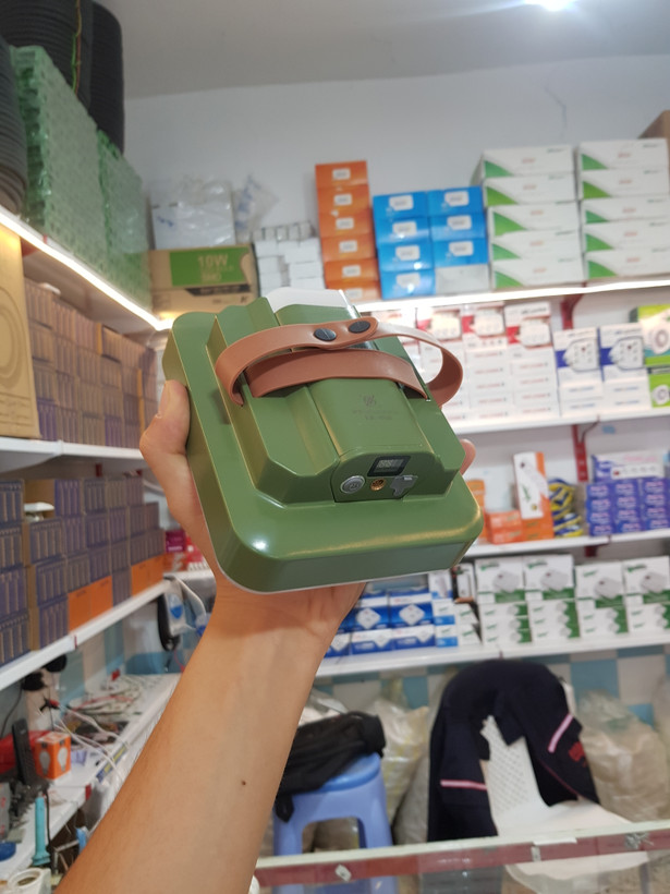 چراغ شارژی ارتشی مدل ۴۶۸ برند کاکا